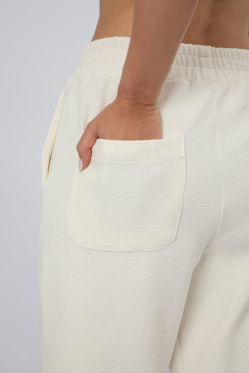Calça Wide Leg com Cintura Alta